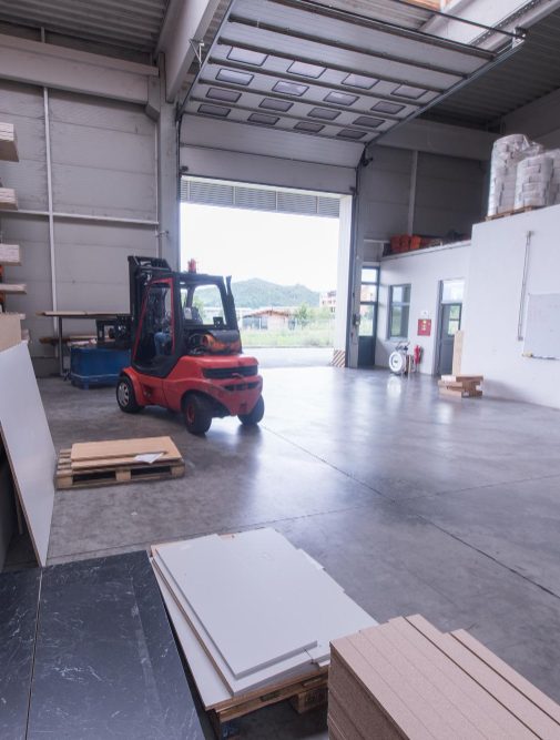 Hale și depozite de închiriat în Craiova